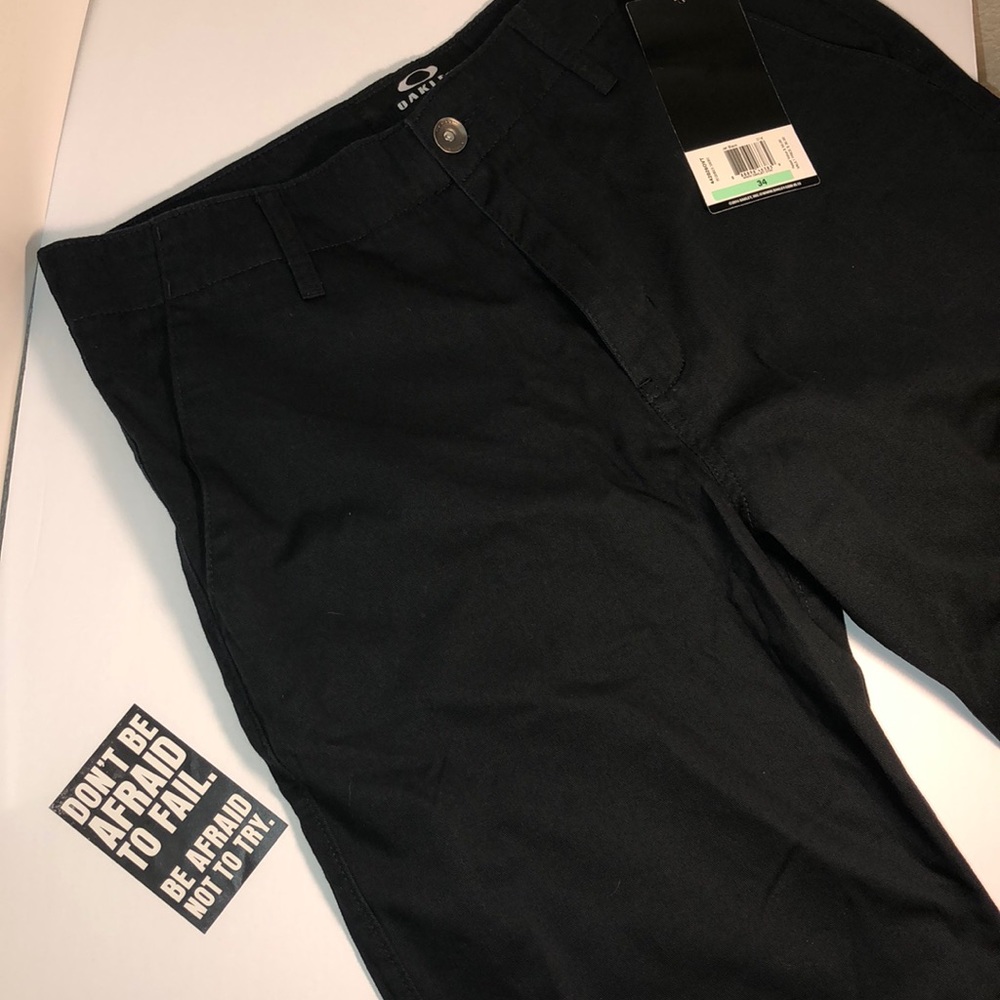 Men’s Black Oakley Cargo Shorts